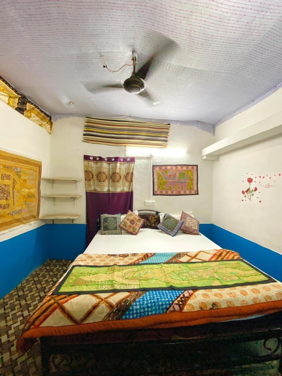 Mirvana Guest House & Camel Safari Jaisalmer Eksteriør billede